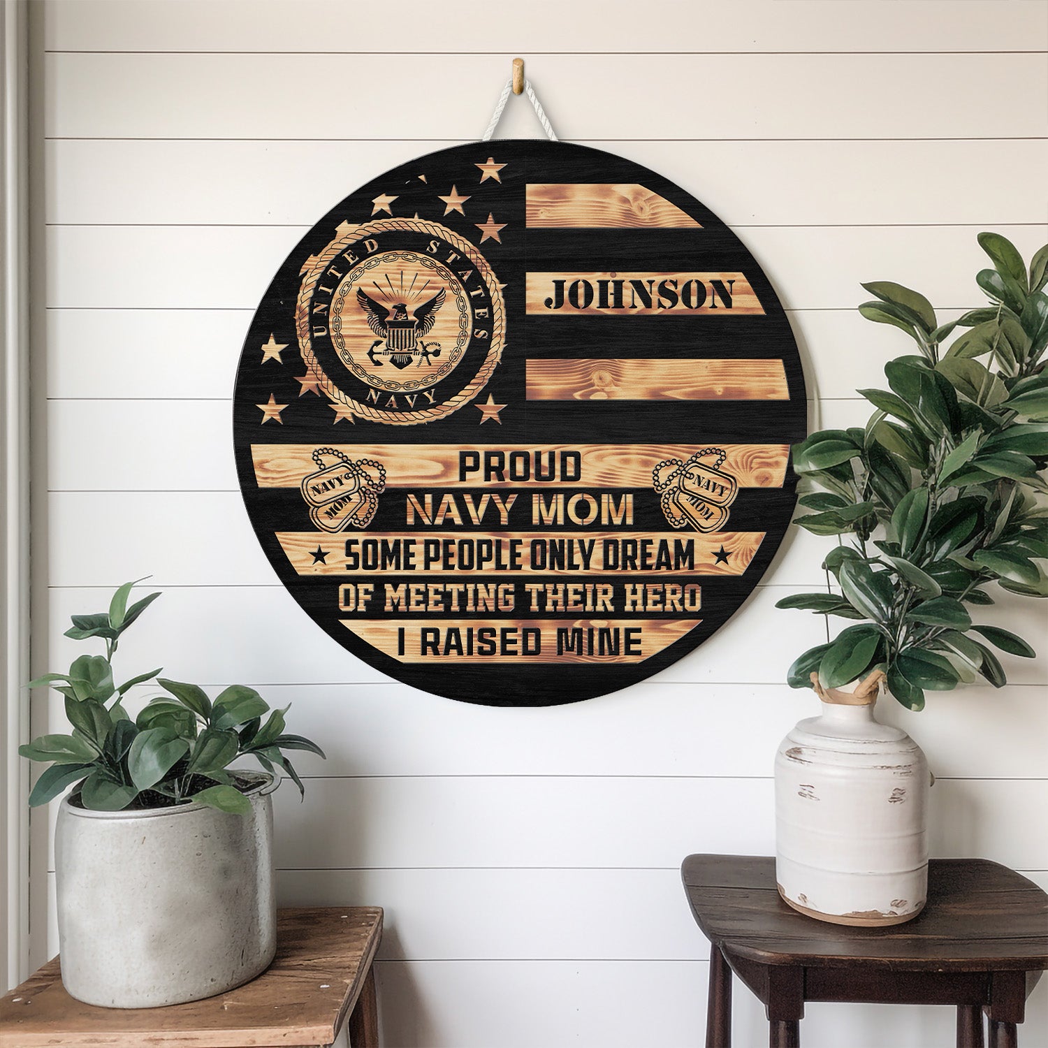 Proud Navy Mom Wooden Flag Sign – Personalized Tribute for Military Mothers